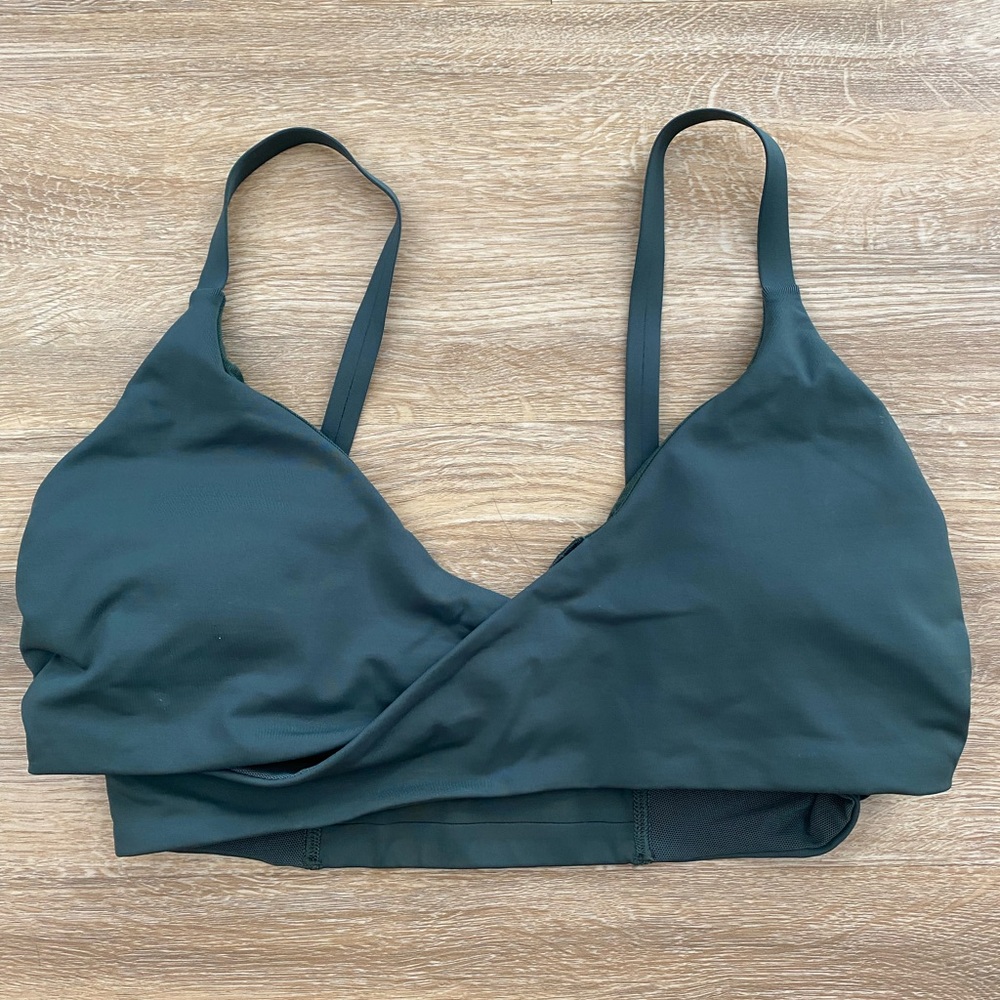 Lululemon sports bra!!!!!!